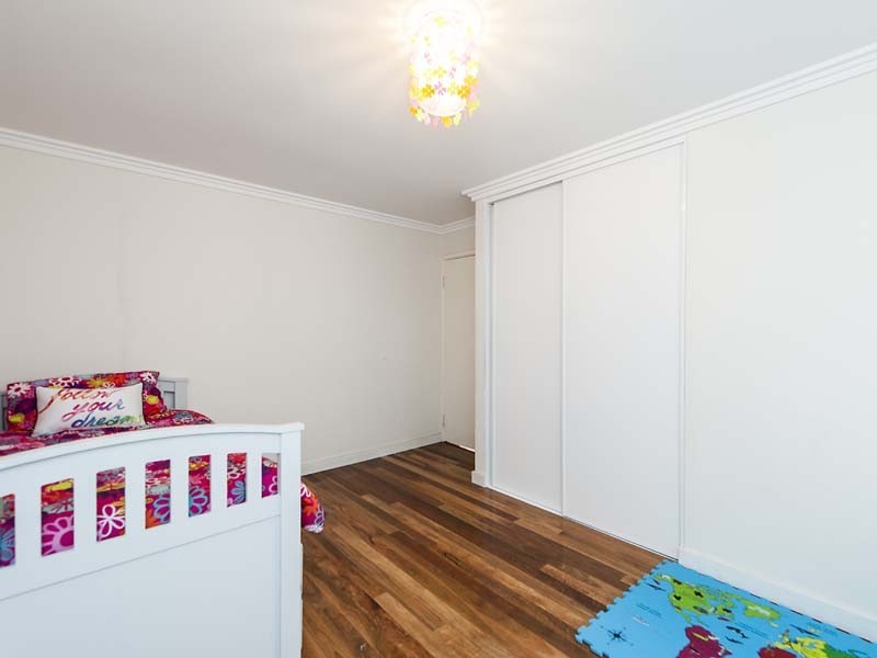 11 Amalfi Way, Canning Vale WA 6155