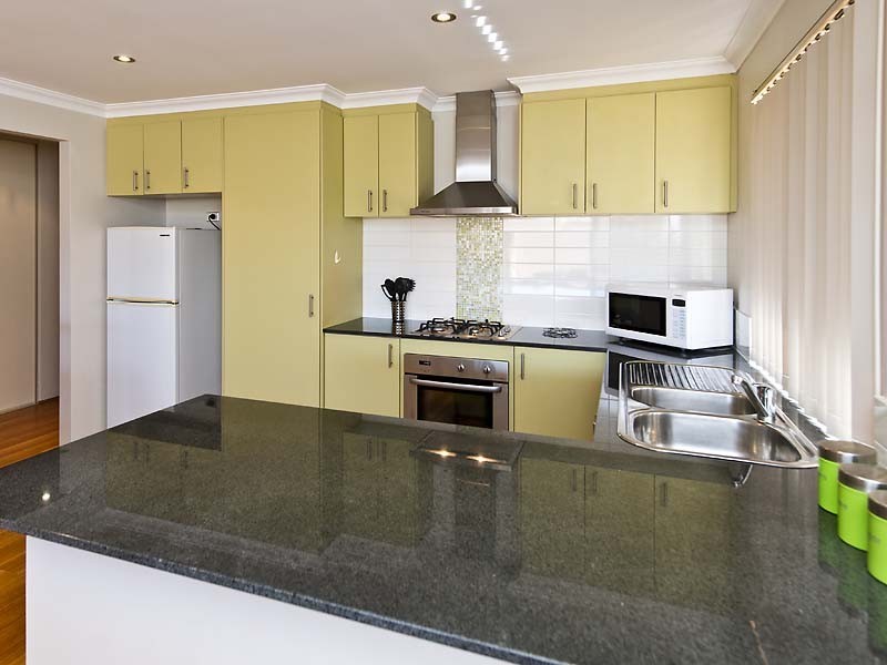 12 Carnation Street, Canning Vale WA 6155