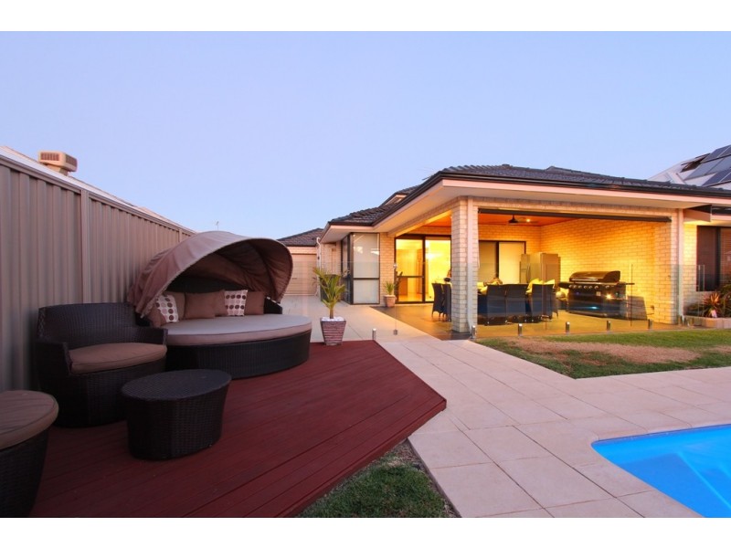 50 Northerly Drive, Harrisdale WA 6112