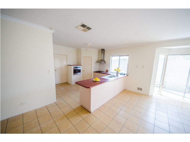 4 Quenda Drive, Canning Vale WA 6155