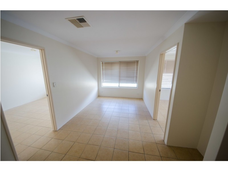 4 Quenda Drive, Canning Vale WA 6155