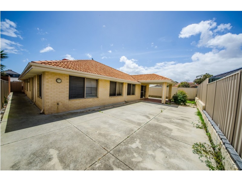 4 Quenda Drive, Canning Vale WA 6155