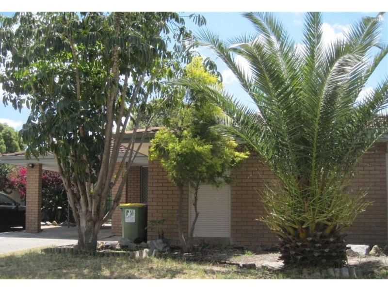 14 Southdown Place, Thornlie WA 6108