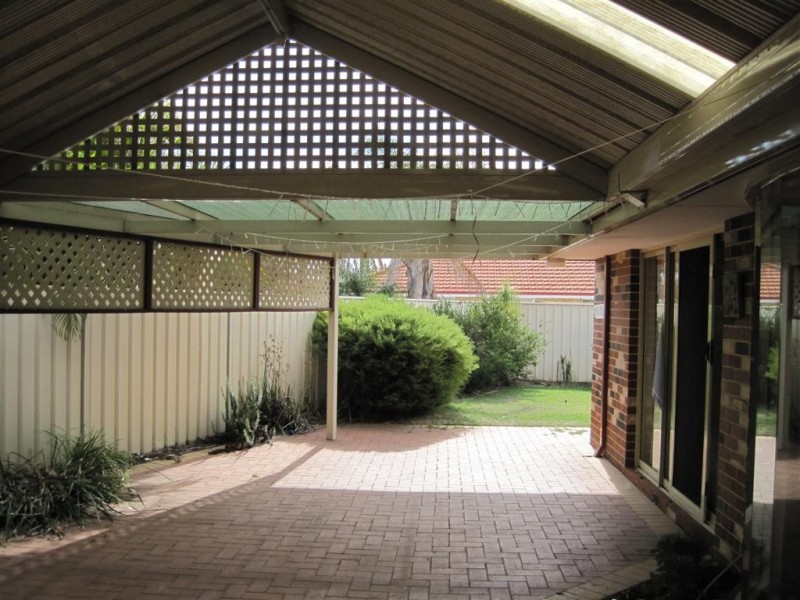 14 Solway Green, Canning Vale WA 6155