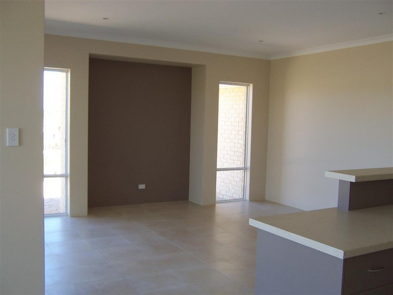 9 Warbler Pass, Harrisdale WA 6112