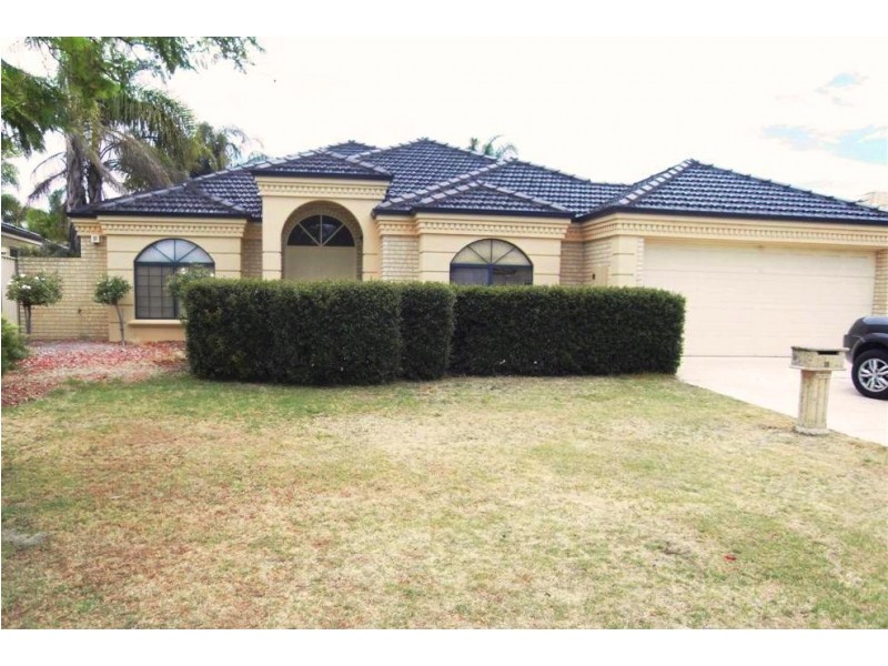 18 Burford Place, Canning Vale WA 6155