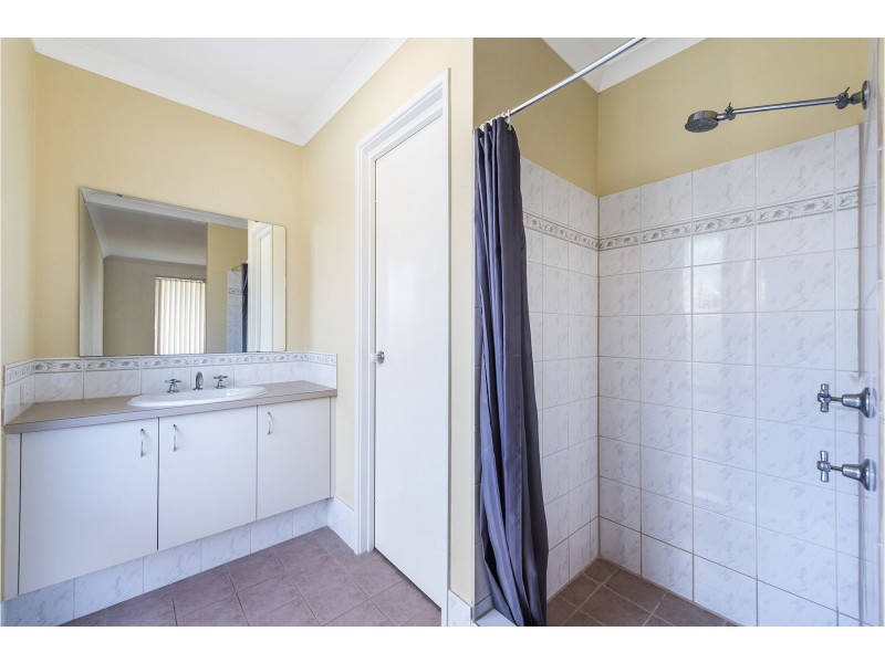 10 Tarn Drive, Canning Vale WA 6155