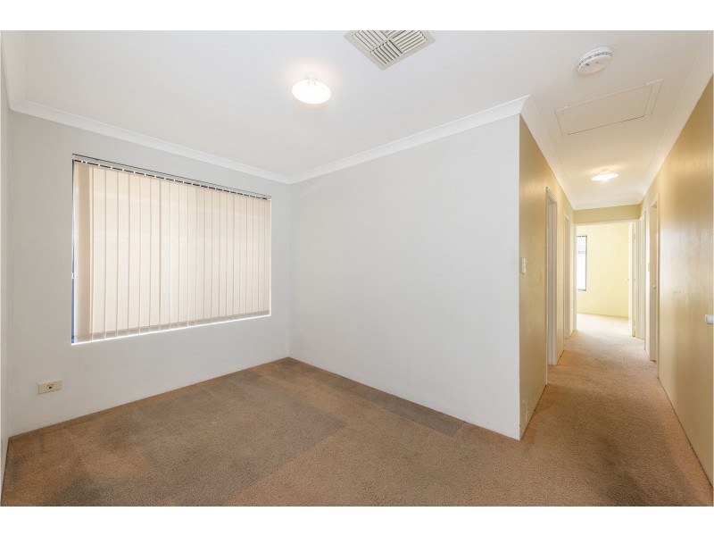 10 Tarn Drive, Canning Vale WA 6155