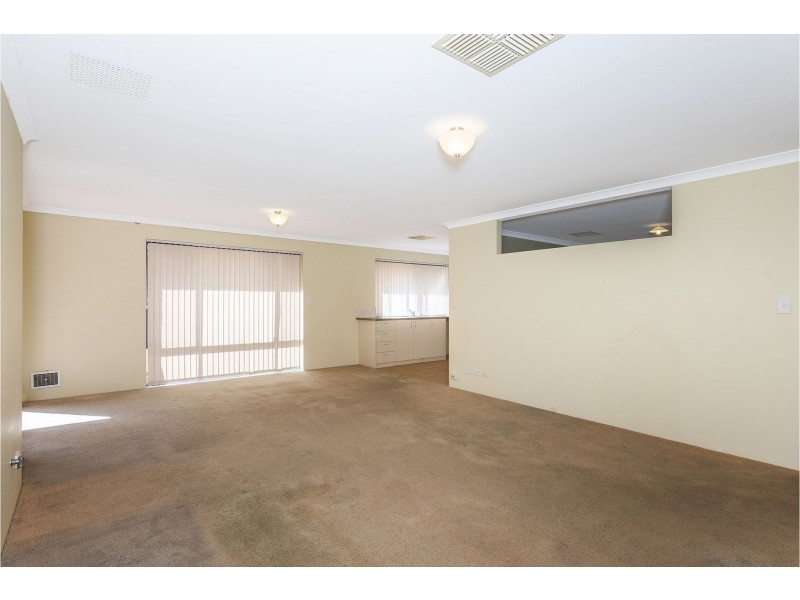 10 Tarn Drive, Canning Vale WA 6155