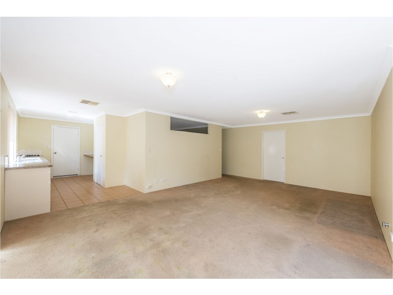 10 Tarn Drive, Canning Vale WA 6155