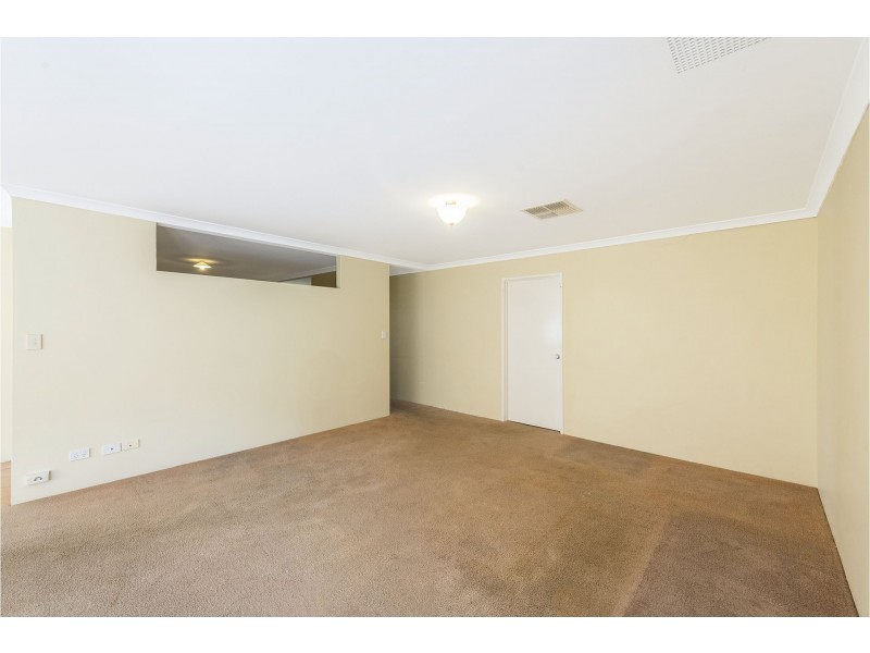 10 Tarn Drive, Canning Vale WA 6155