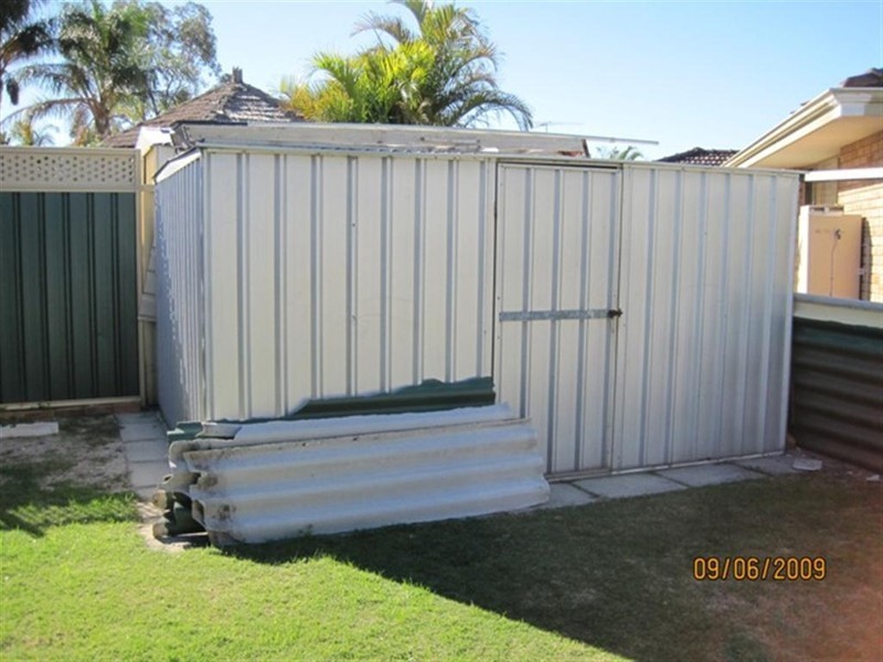 9 Consulate Court, Thornlie WA 6108