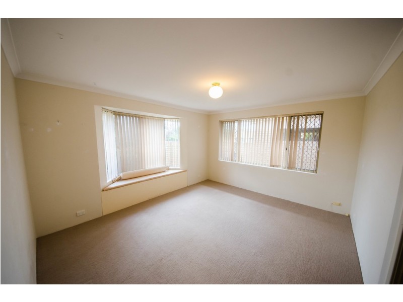 17 Beilson Court, Canning Vale WA 6155