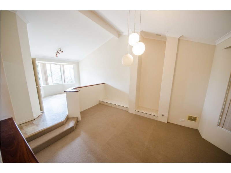 17 Beilson Court, Canning Vale WA 6155