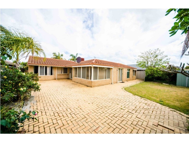 17 Beilson Court, Canning Vale WA 6155