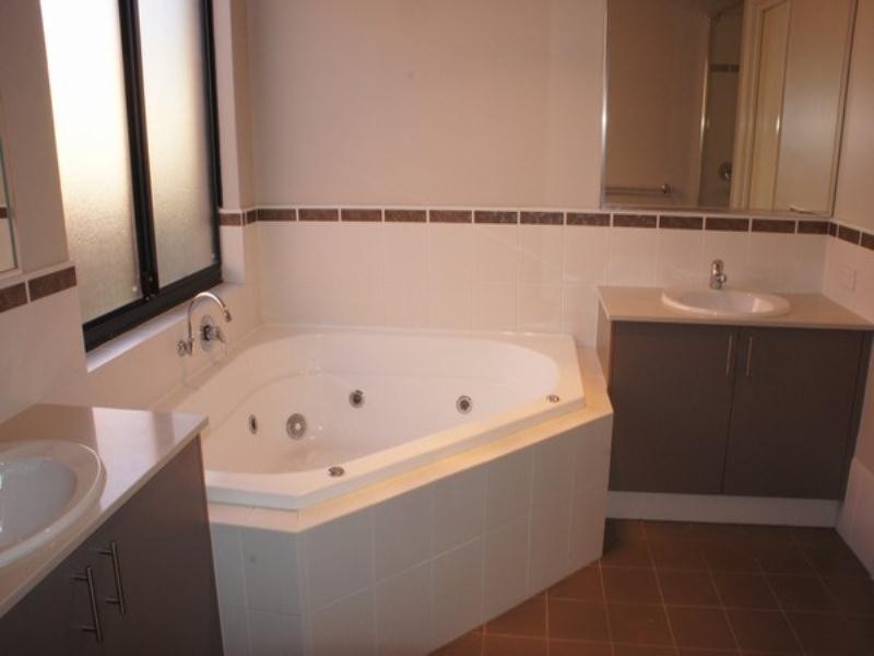 12 Philadelphia Parade, Canning Vale WA 6155