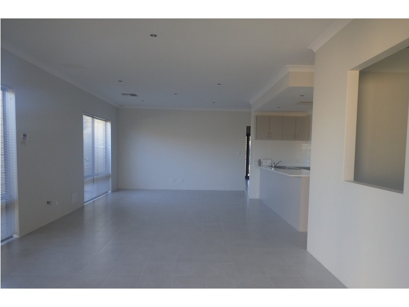 4 Mooreland Road, Baldivis WA 6171