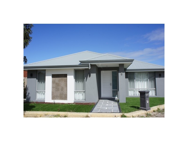 8 Parnell Way, Canning Vale WA 6155