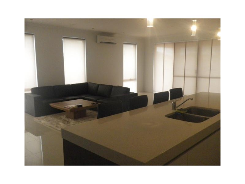 10 Stillwater Street, Southern River WA 6110