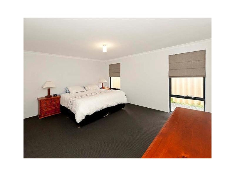 17 Crested Turn, Harrisdale WA 6112