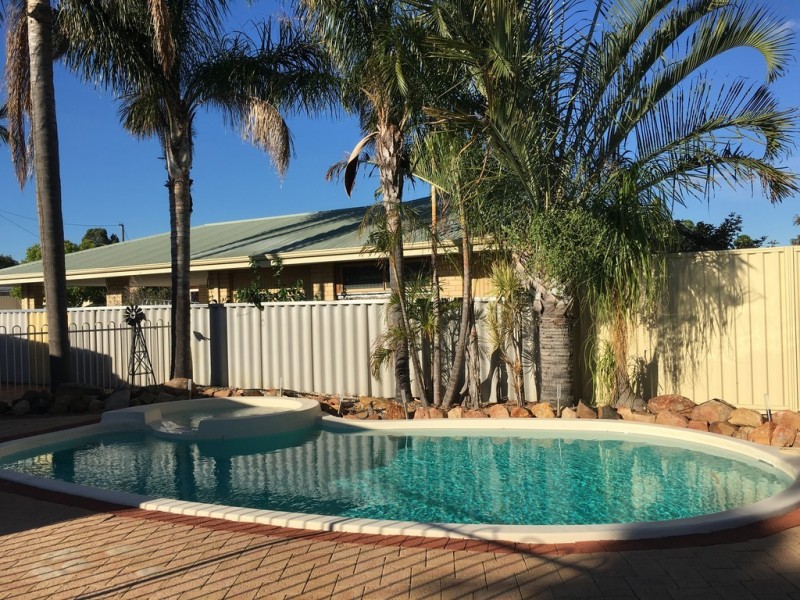 13 Harrier Close, Huntingdale WA 6110