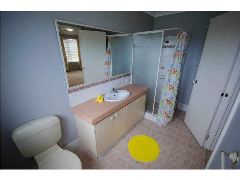 33 Heysen Parade, Southern River WA 6110