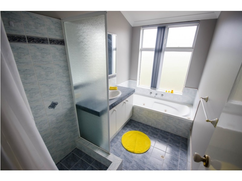 33 Heysen Parade, Southern River WA 6110