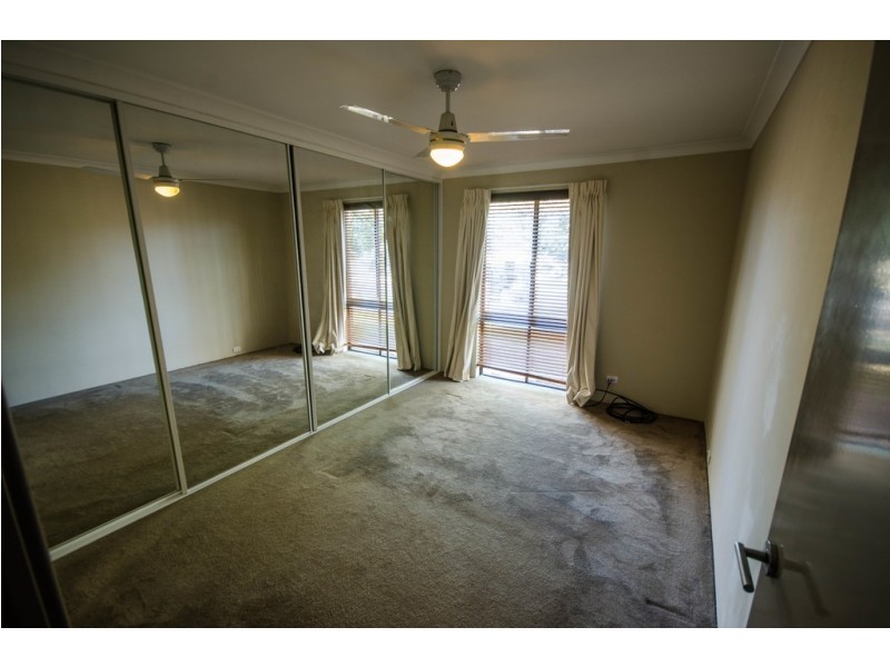 15 Shamrock Way, Huntingdale WA 6110