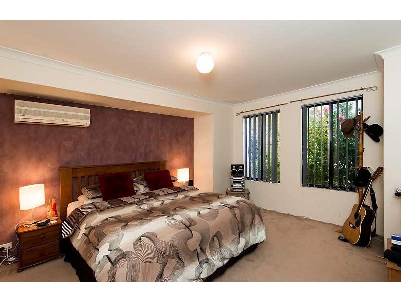 18 Greenland Blvd, Canning Vale WA 6155