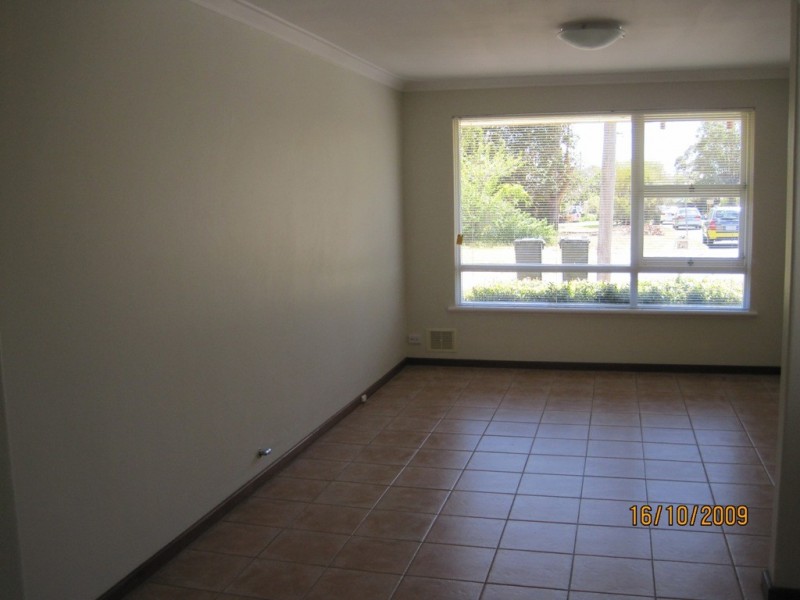 12B Amur, Bateman WA 6150