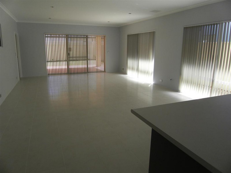 15 Korcula Boulevard, Canning Vale WA 6155