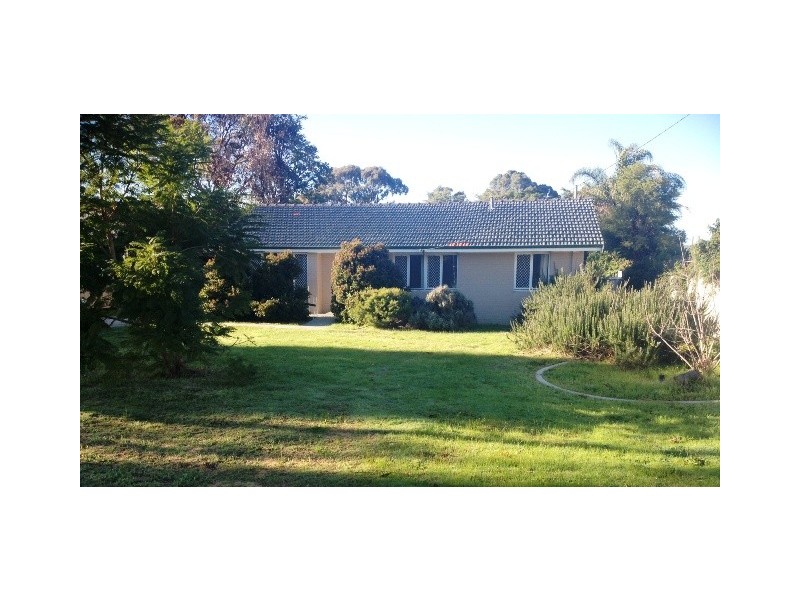 24 Mornington Street, Armadale WA 6112