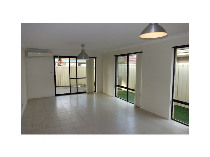 30 Flynn Street, Canning Vale WA 6155
