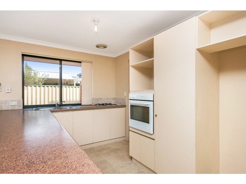 1 Yirel Close, Bertram WA 6167