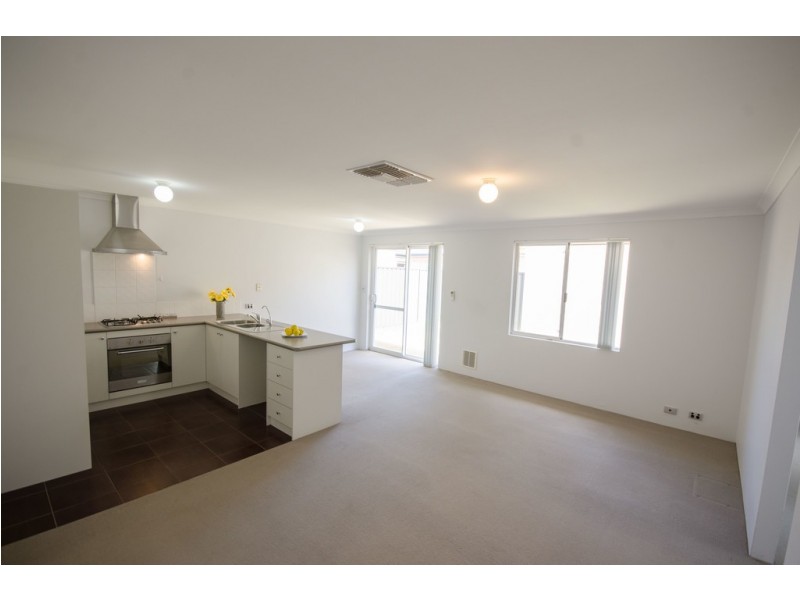8 Belgravia Place, Canning Vale WA 6155