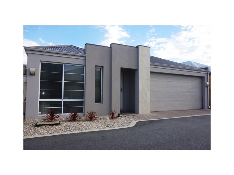 3/11 Carnation Street, Canning Vale WA 6155