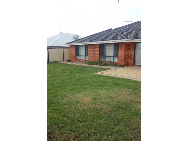 10 Calley Way, Canning Vale WA 6155