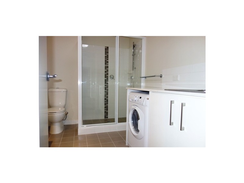 407/21 Malata Crescent, Success WA 6164