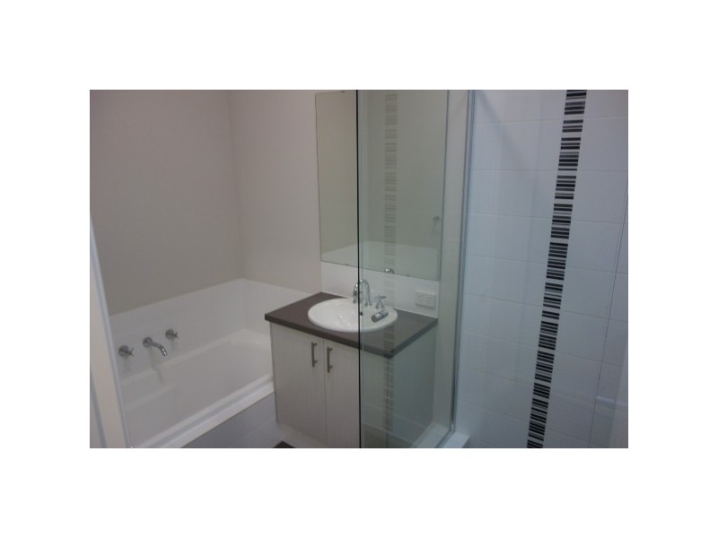 95 Lambeth Circle, Wellard WA 6170