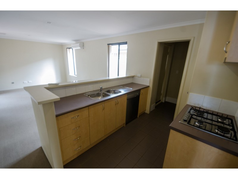 12/1 Coojong Link, Success WA 6164
