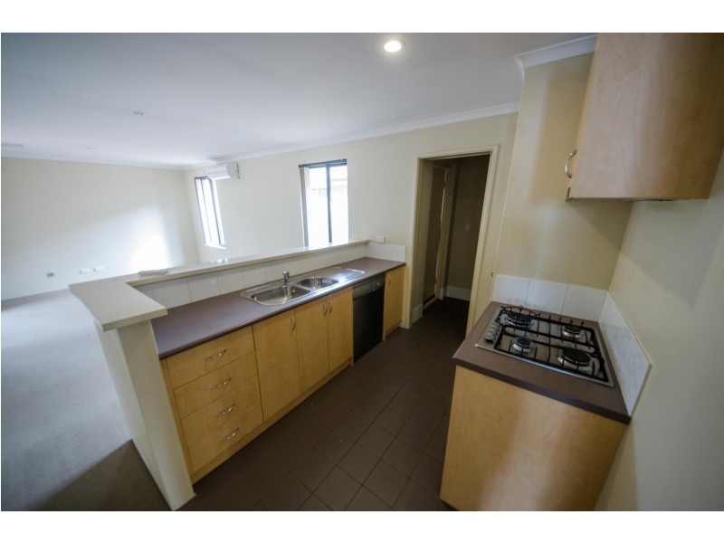 12/1 Coojong Link, Success WA 6164