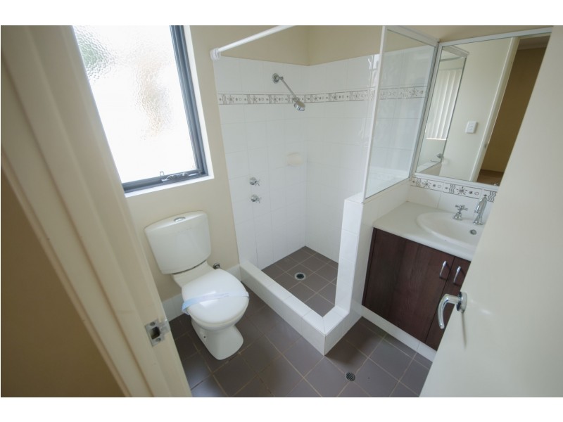 12/1 Coojong Link, Success WA 6164