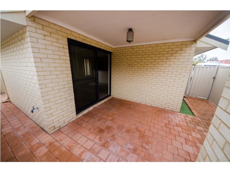 12/1 Coojong Link, Success WA 6164