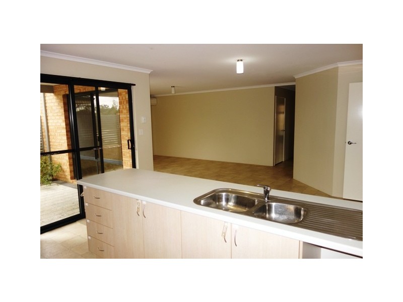 2 Sacred Glade, Harrisdale WA 6112