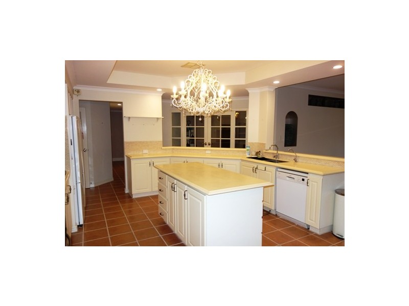 34 Central Park  Avenue, Canning Vale WA 6155