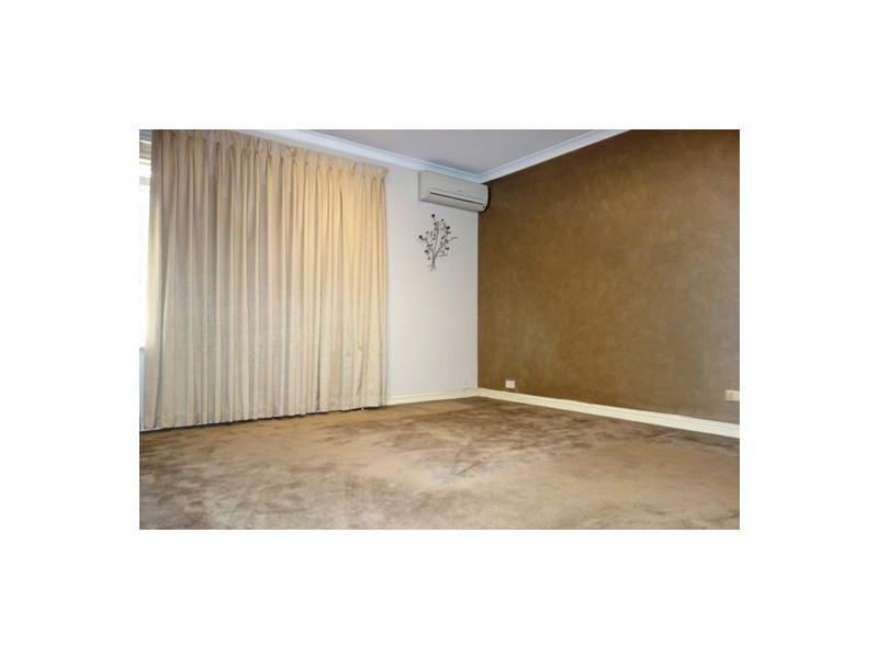 34 Central Park  Avenue, Canning Vale WA 6155