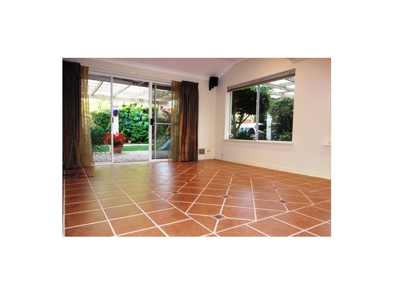 34 Central Park  Avenue, Canning Vale WA 6155