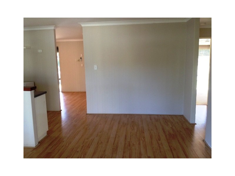 15 Waratah Court, Maddington WA 6109