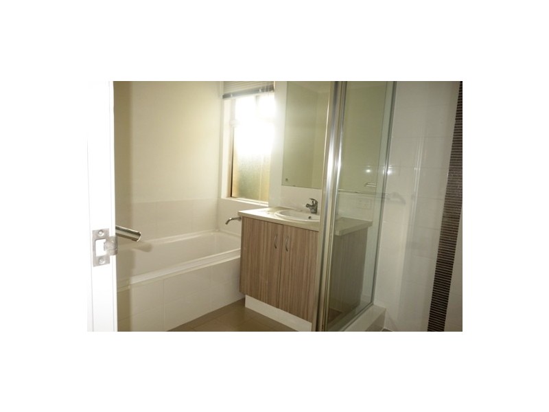 33 Hughes Street, Canning Vale WA 6155