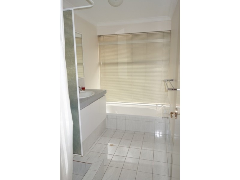 6 Engleswood Arcade, Canning Vale WA 6155